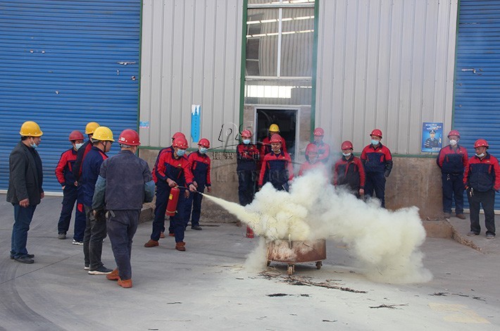 消防演練現(xiàn)場 消防演練現(xiàn)場