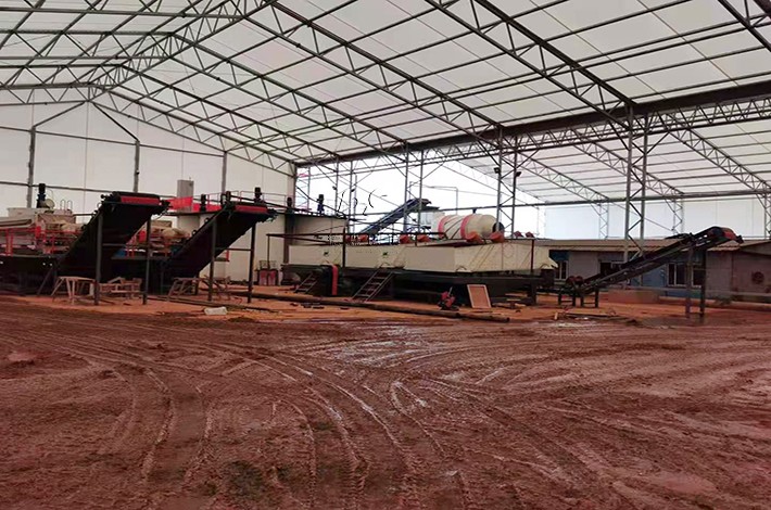 重金屬污染土壤修復(fù)現(xiàn)場(chǎng)