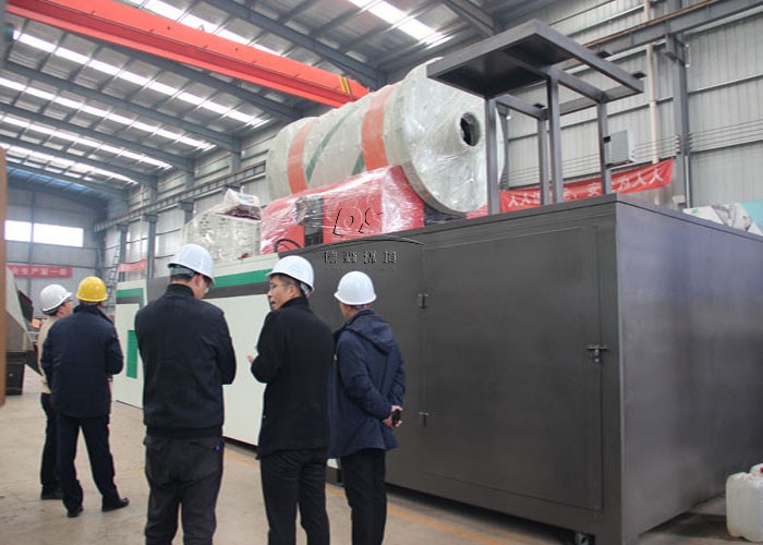 移動(dòng)淋洗修復(fù)車生產(chǎn)車間 移動(dòng)淋洗修復(fù)車生產(chǎn)車間