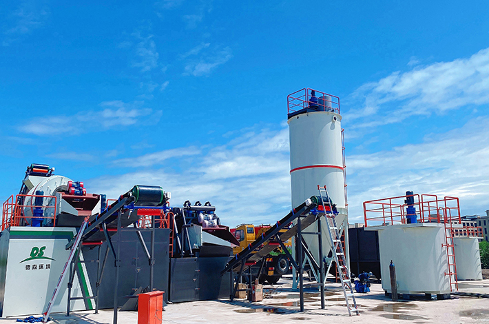 土壤淋洗設備運行現(xiàn)場