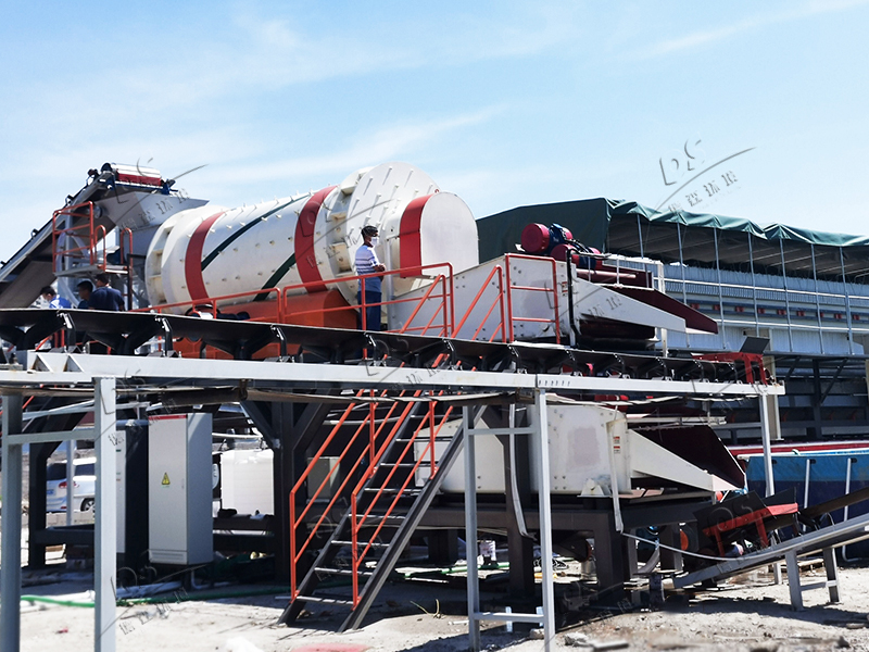 重金屬污染土壤淋洗修復(fù)現(xiàn)場(chǎng)